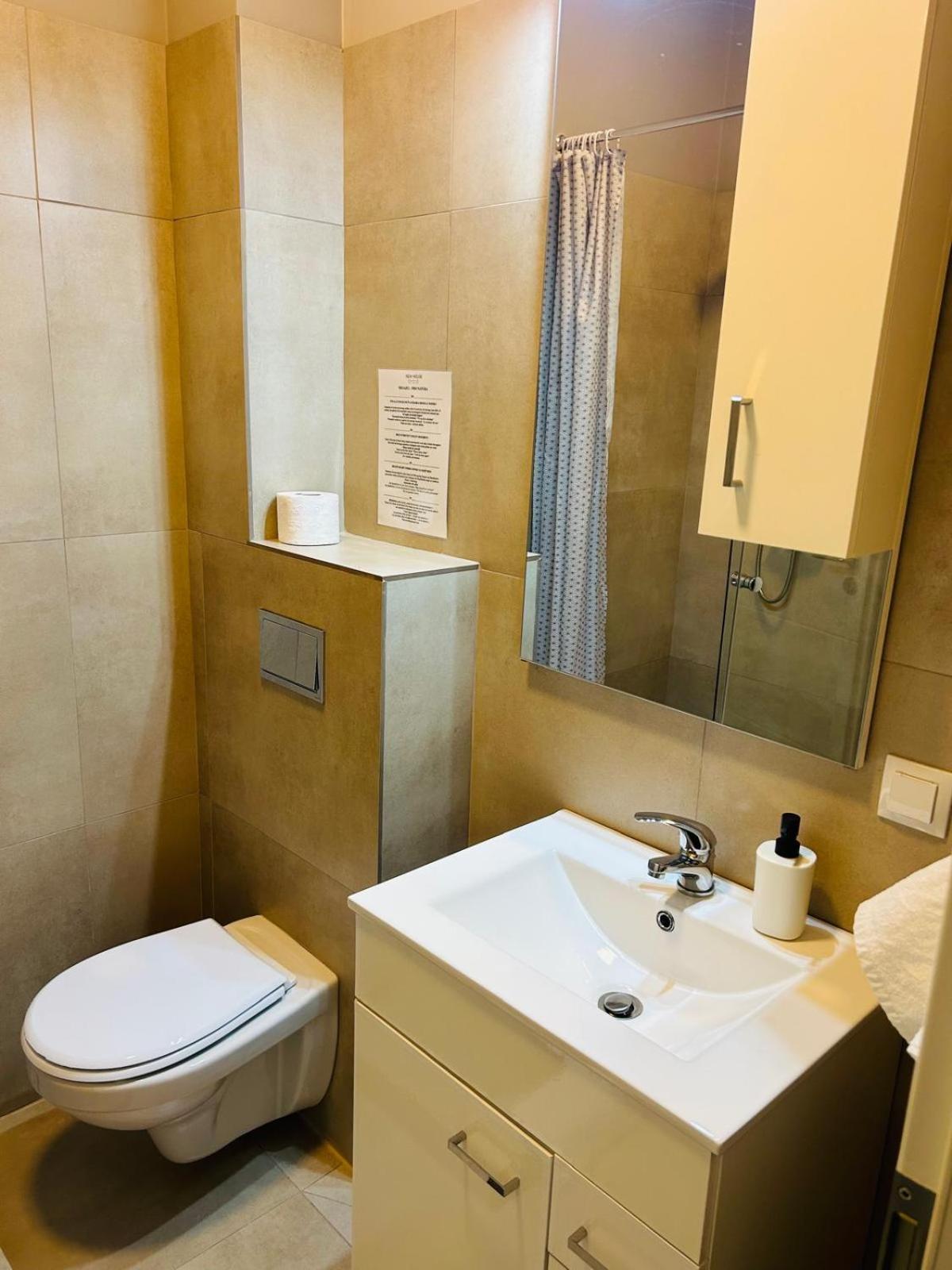 New House Sibiu Hotel ภายนอก รูปภาพ